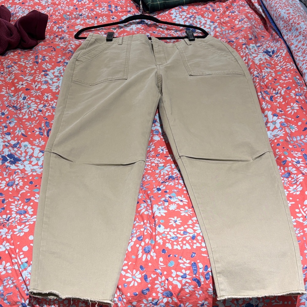 Women’s Beige Cargo Pants